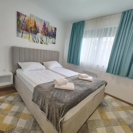 25 Apartment